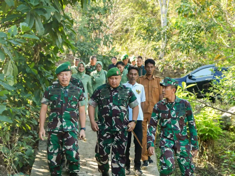Dandim 1630/Manggarai Barat Dukung Ekonomi Kreatif dan Program Bantuan Pangan